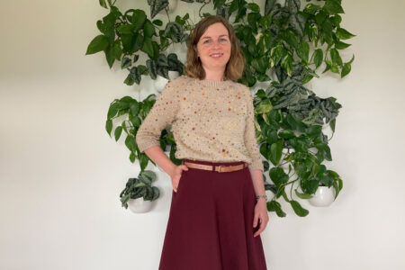Strikket sweater med perler