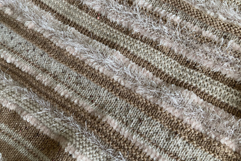 Strikket stribet restesweater