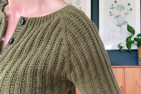 Grøn strik-cardigan
