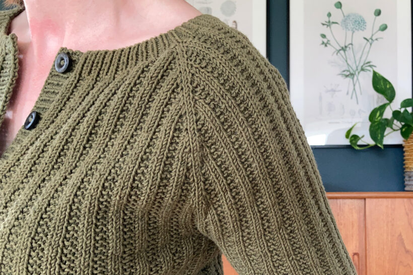 Grøn strik-cardigan
