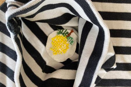 reparation med citron i korsstingsbroderi