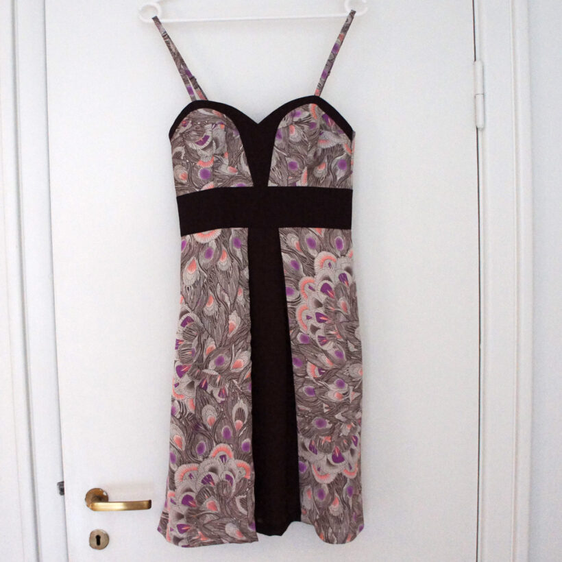 StyleDesignCreate: Lilla påfugl-kjole