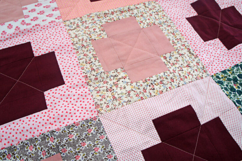 StyleDesignCreate: Pink blomstret patchwork babytæppe