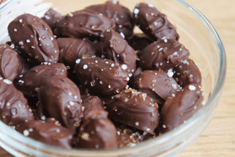 Saltede chokolademandler opskrift