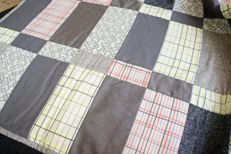 StyleDesignCreate: Patchworktæppe med neon